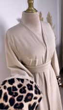 Abaya ouverte avec ceinture