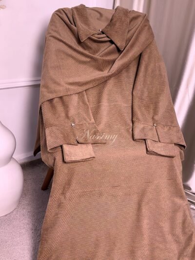 Abaya 3 pièces : écharpe + abaya + gants