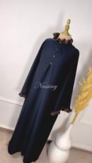 Abaya a boutons