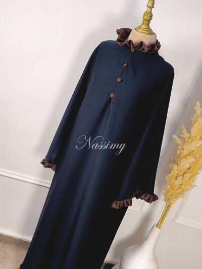 Abaya a boutons