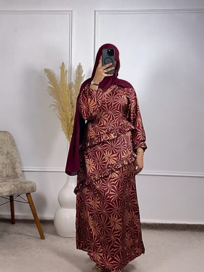 Robe satinée royale