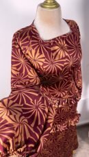 Robe satinée royale