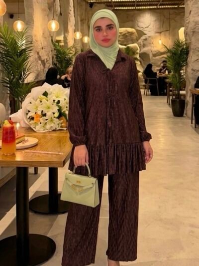 Ensemble plissé avec pantalon marron