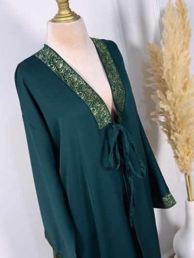 Abaya ouverte en dentelle