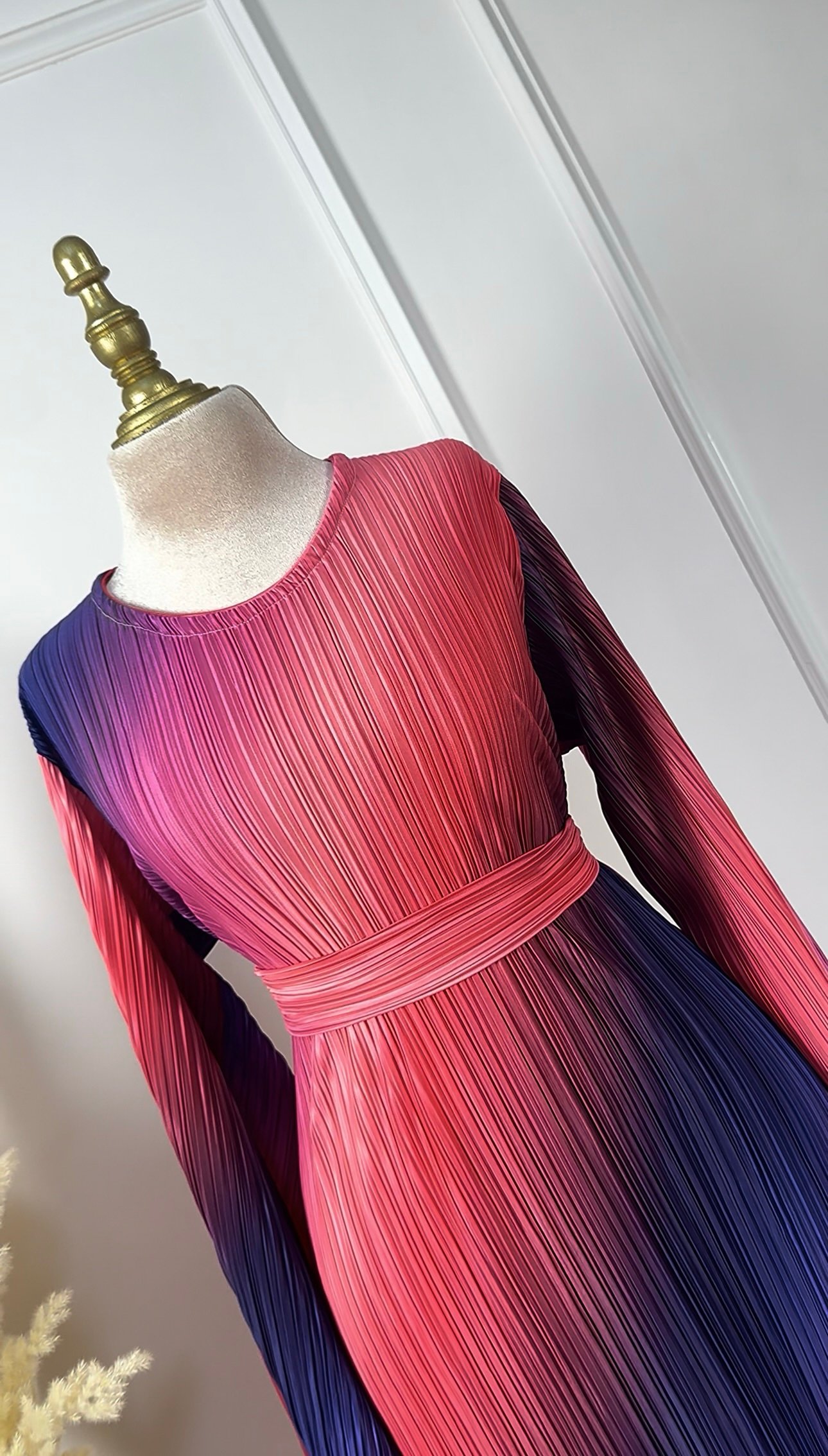 Robe plissé royale – Image 5