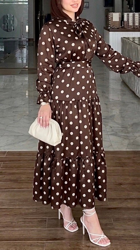Robe marron satinée cloche – Image 4