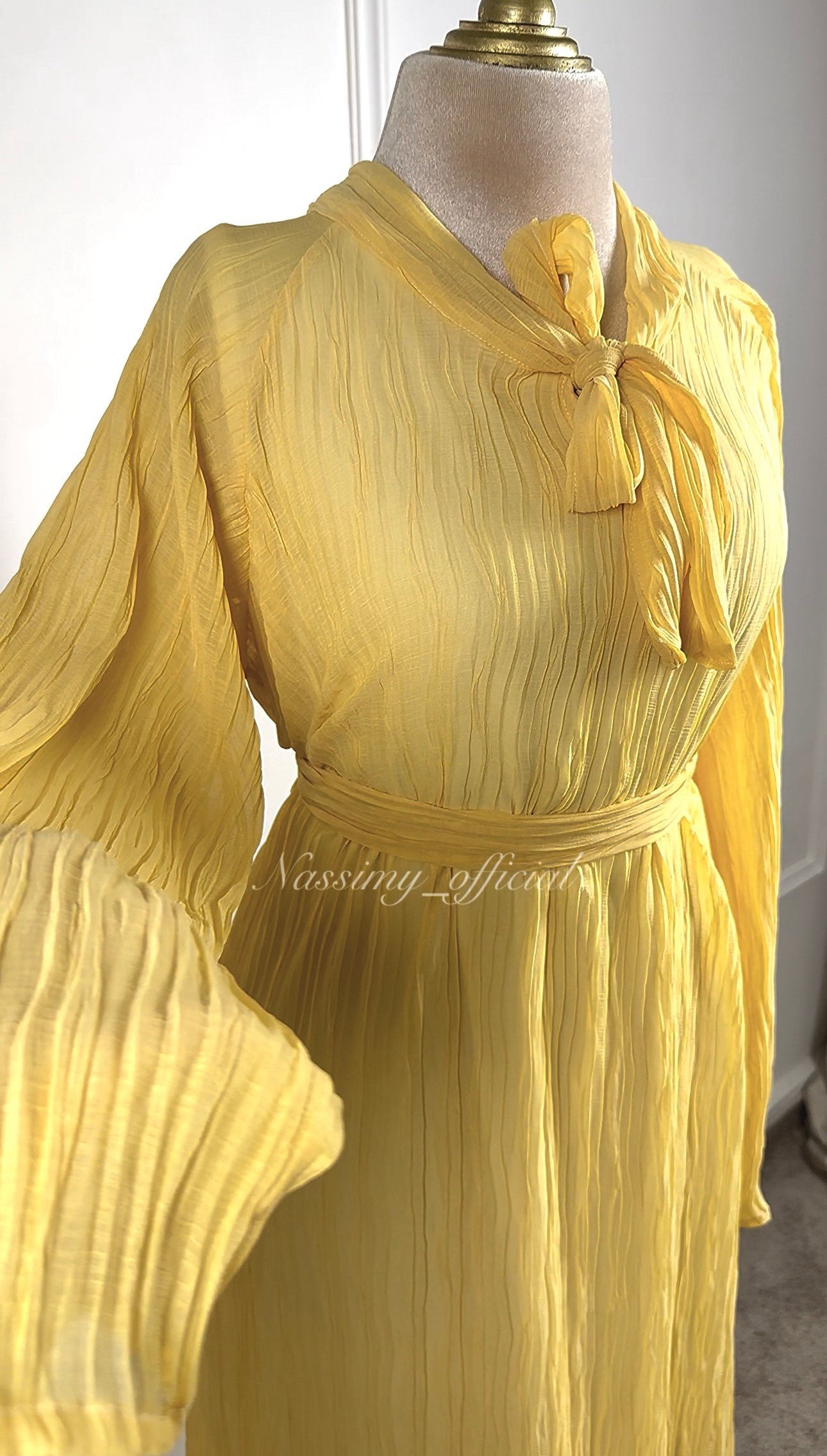 Robe en mousseline plissé