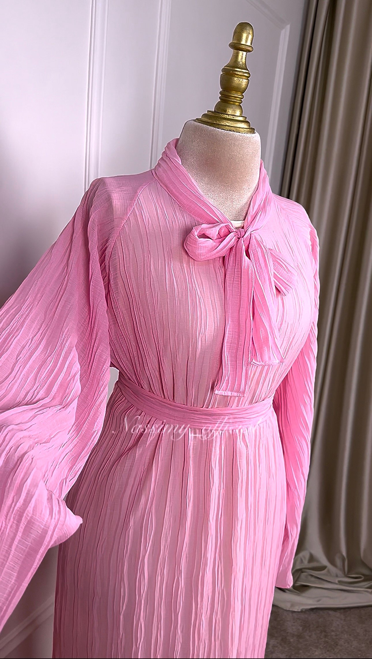 Robe en mousseline plissé – Image 2