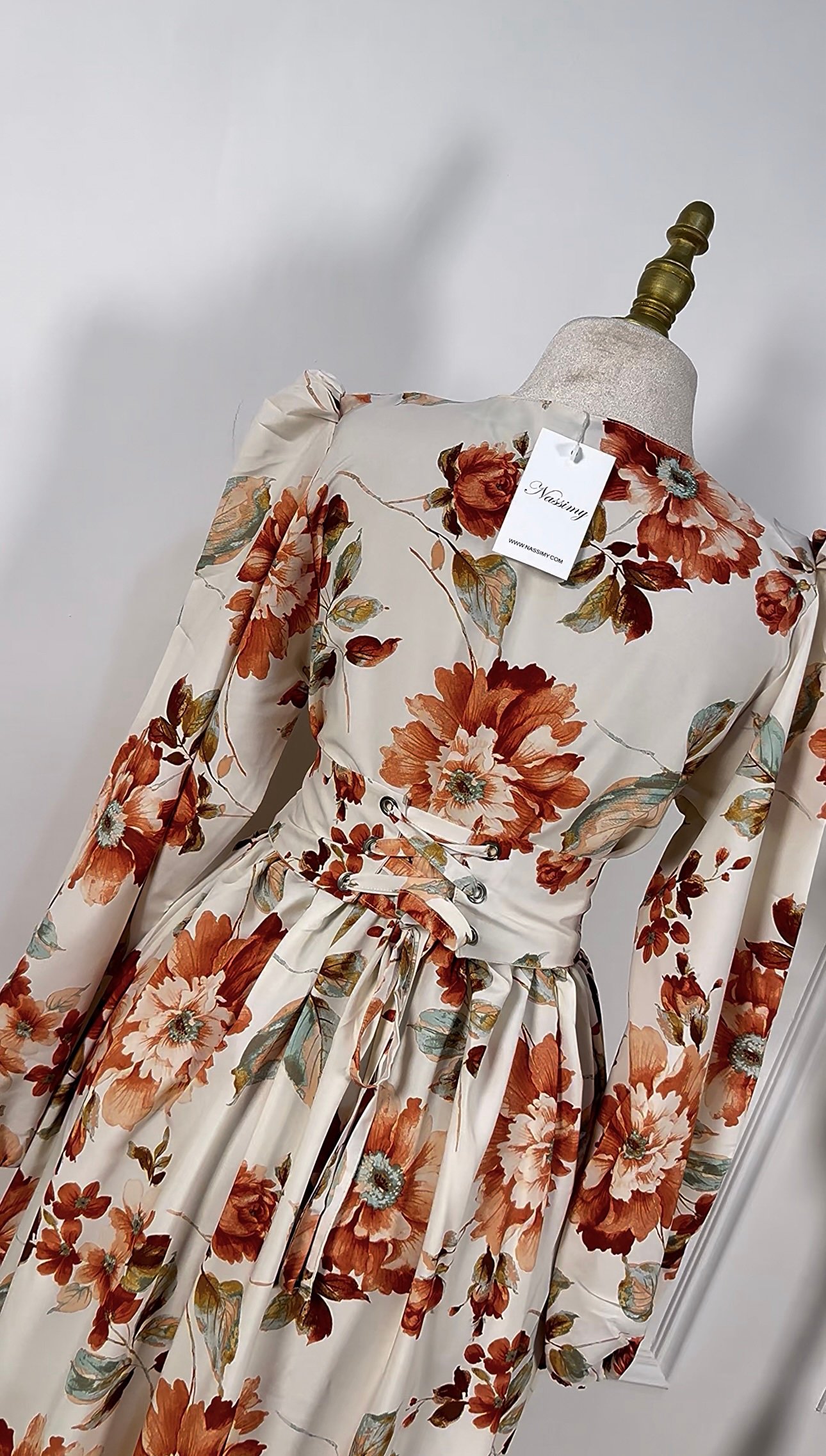 Robe cloche fleurie – Image 2